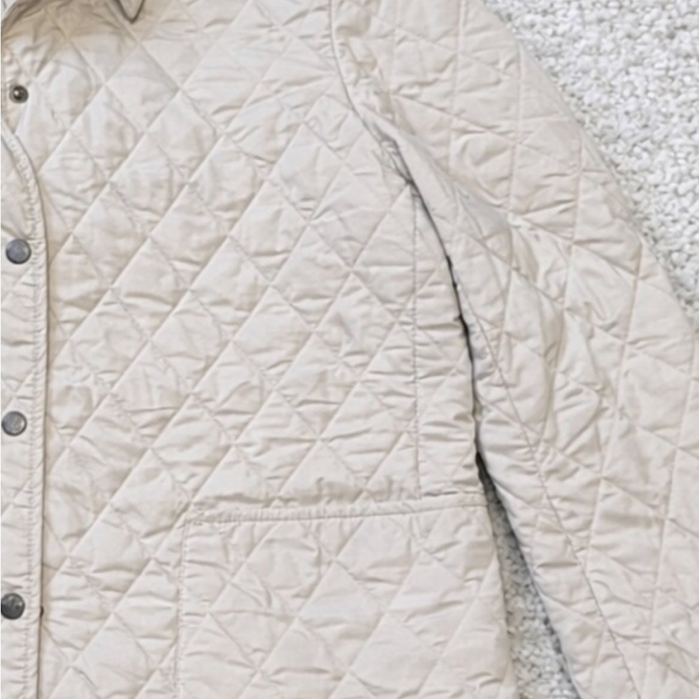BURBERRY Beige Quilted Nova Check
Pattern Jacket - Picture 5 of 10